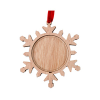Wooden pendant/ornament for a photo - snowflake