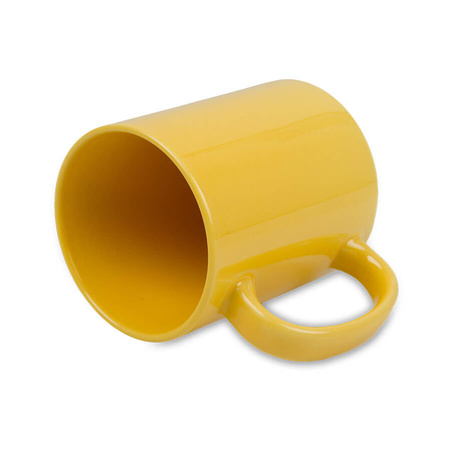 Shiny yellow mug