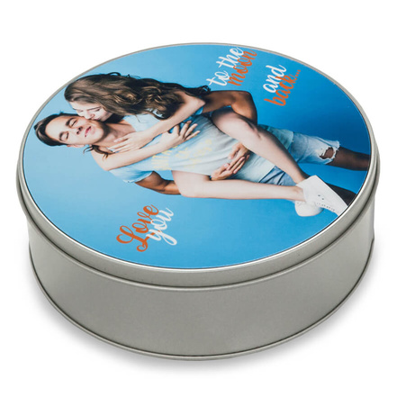 Metal box for trinkets - round